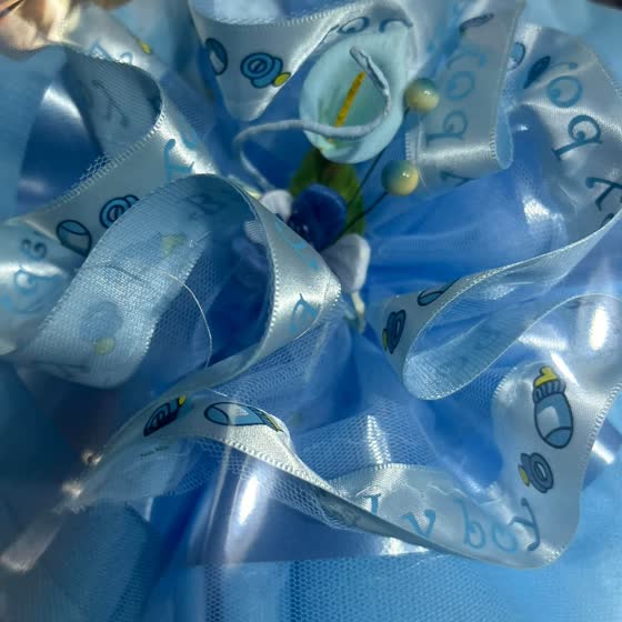 Nastri azzurri e tulle